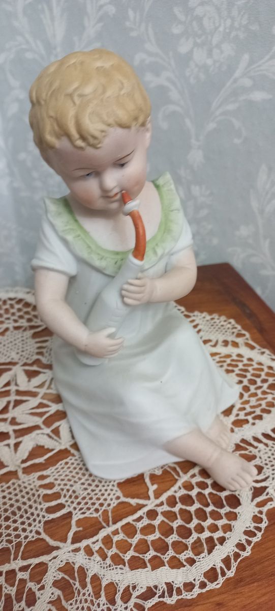 Figura,estilo bebé piano