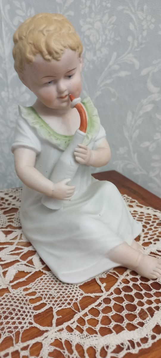 Figura,estilo bebé piano