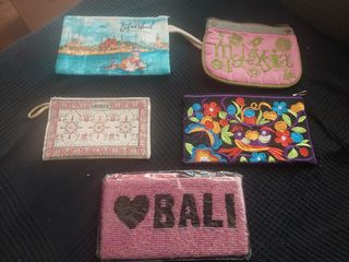 Estuches maquillaje de varios paises