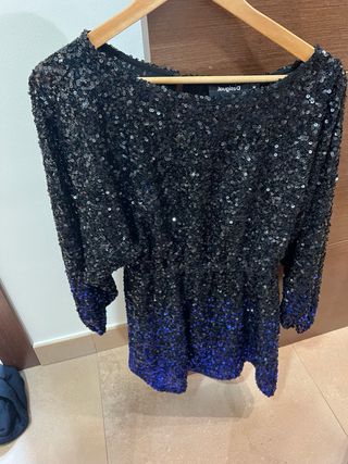 Vestido de lentejuelas de Desigual