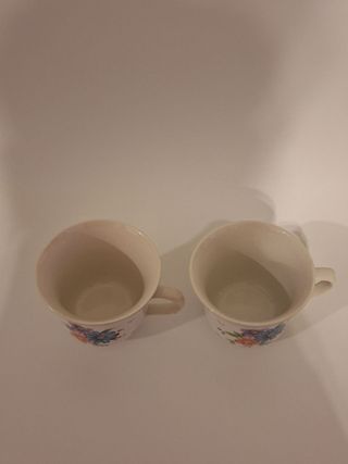 SET 2 TAZZE CON FIORI