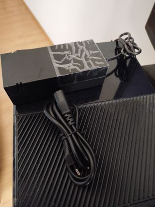 Xbox one 500 GB.