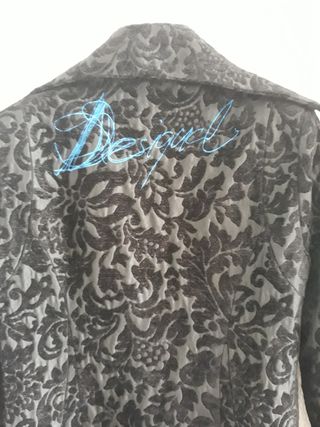 Gabardina Desigual 