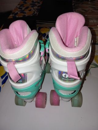 Patines con luz cascos y coderas