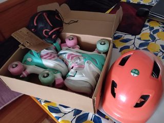 Patines con luz cascos y coderas