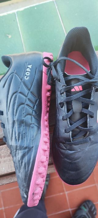 Botas de futbol multitacos adidas