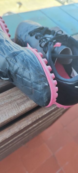 Botas de futbol multitacos adidas