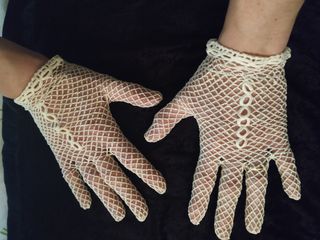 Guanti a rete beige vintage 