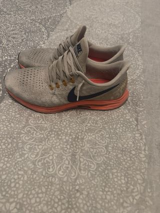 Zapatillas nike grises