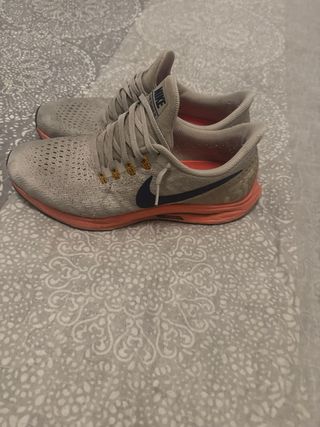 Zapatillas nike grises