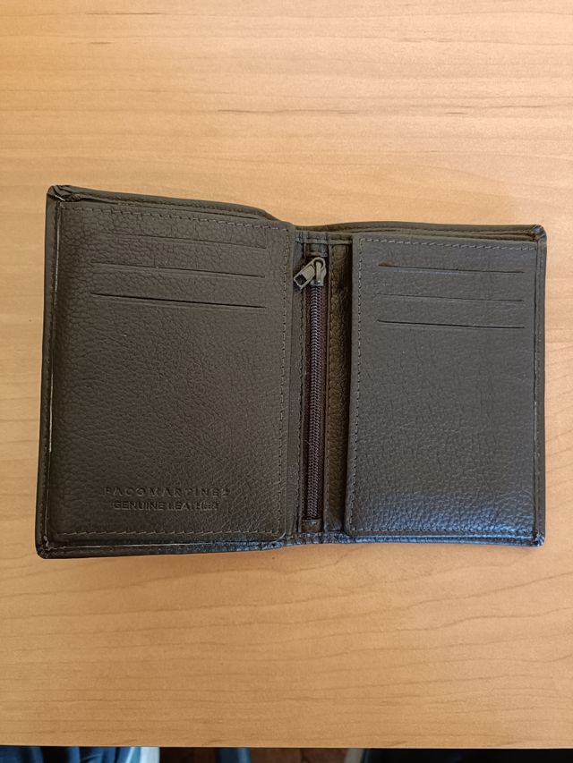 Cartera piel. Hombre