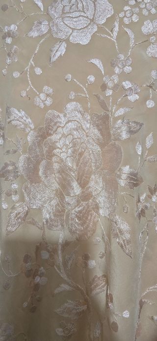 Manton de Manila seda bordada a mano