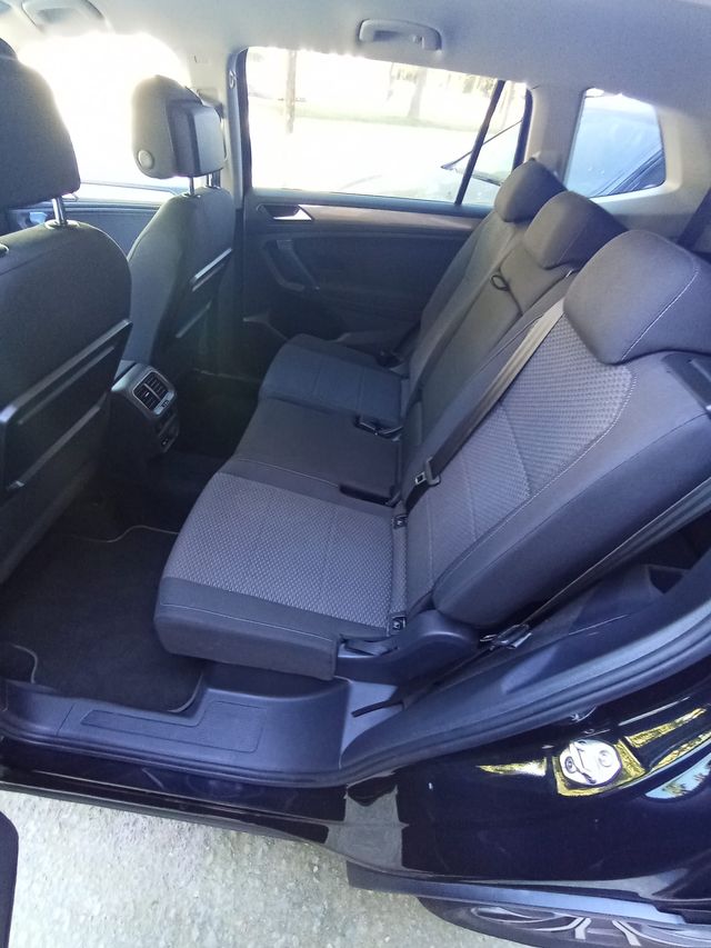 Volkswagen Tiguan Allspace *IVA DEDUCIBLE*