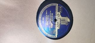 Disco pizarra 78rpm. Carlos Gardel.