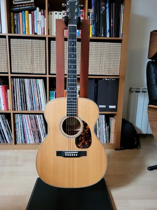 Guitarra Larrivée OM-03