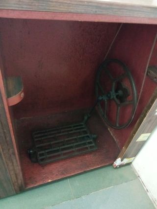 Maquina coser antigua REFREY Transforma245