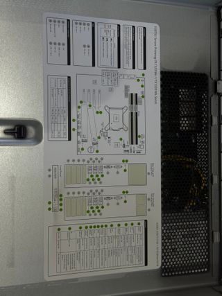 Servidor Fujitsu Primergy T1320M4 Xeon