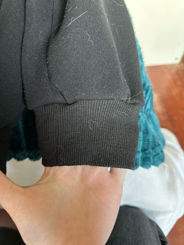 Hoodie oversized preto com letras XS da Shein 