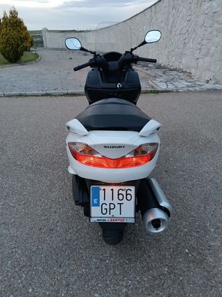 Burgman uh 200, 2009