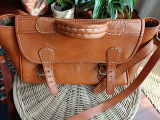 Bolso grande de cuero