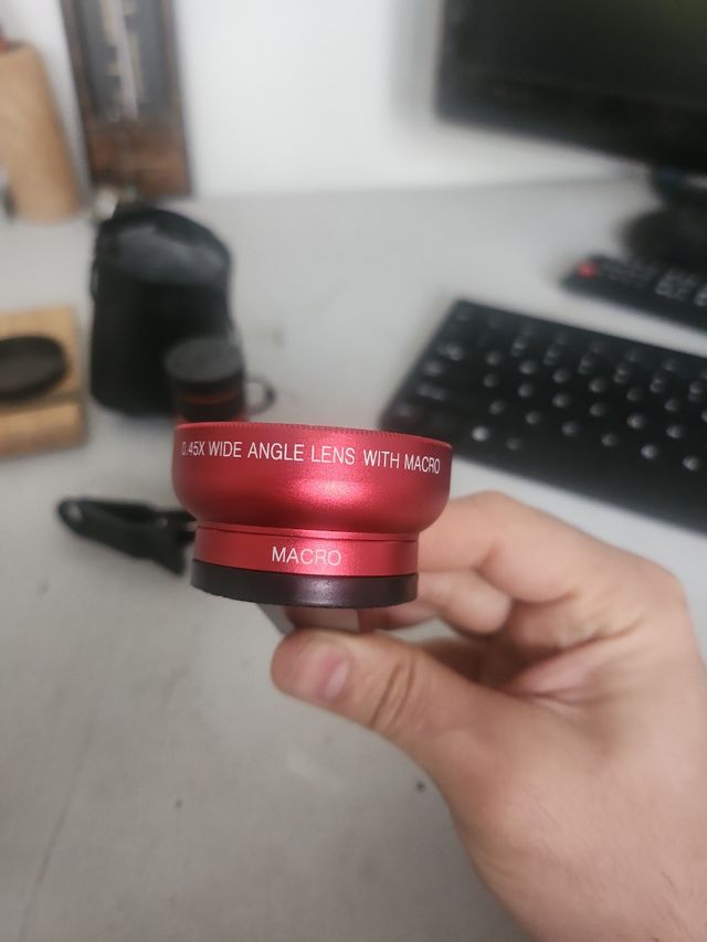 Zoom smartphone e lente foto angolare