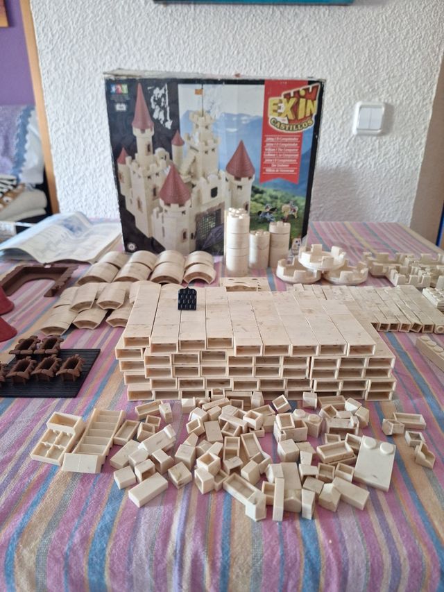Exin castillos.