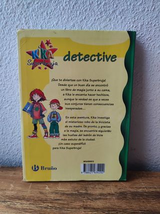 Libro Kika Superbruja, Detective