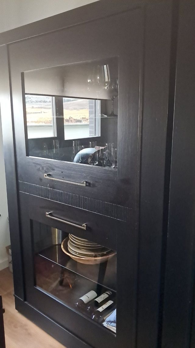 Muebles salón vitrinas y mesa y 6 sillas