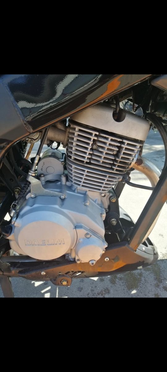 Daelim Roadwin Fi 125 