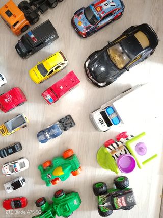 Lote coches 45 unidades