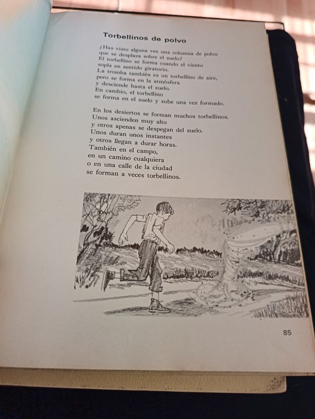 Libro la tierra y el espacio