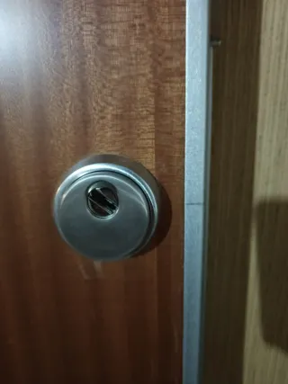 Puertas blindadas y de interior