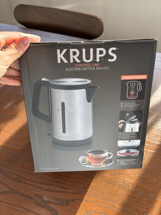 Hervidor eléctrico KRUPS Control Line – Nuevo