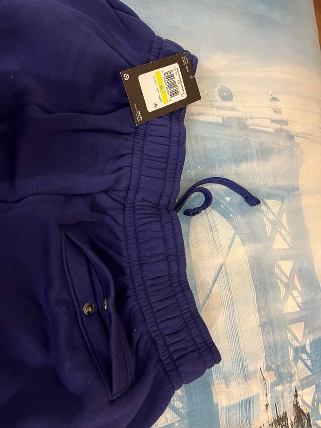 Pantalon Morado Under Armour Talla M