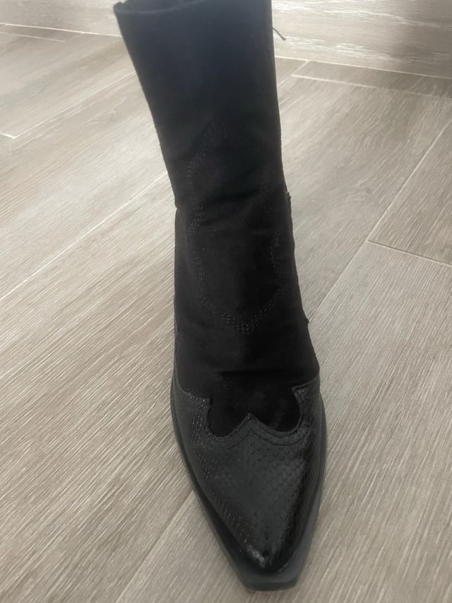 Botines negro