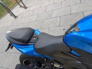 Moto Suzuki GSXS 750cc 114CV