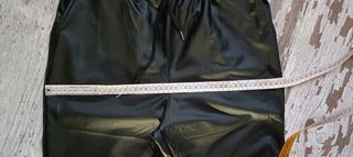 Pantalón polipiel 