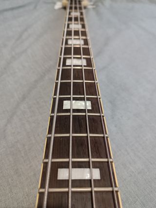 Bajo Italia Maranello dorado