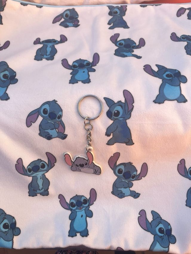 Funda de cojin terciopelo azul  Stich . REGALO.