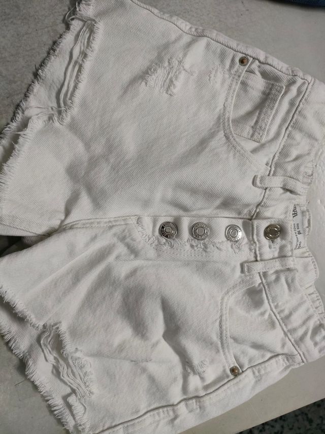 PANTALON CORTO BLANCO