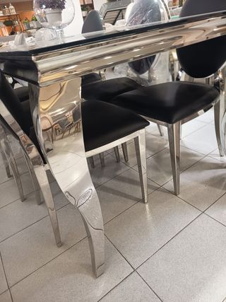 OFERTA MESA DE VANGUARDIA + 6 SILLAS NUEVAS