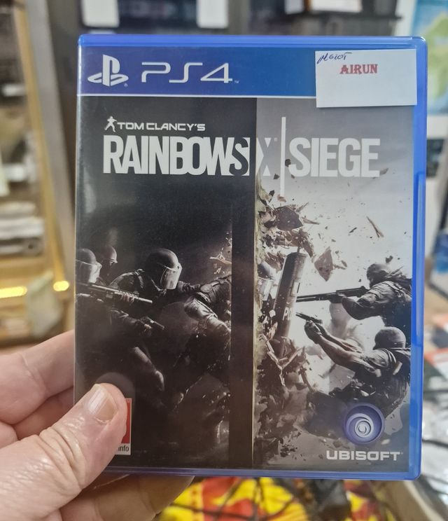 Consola ps4 muy bien cuidada.