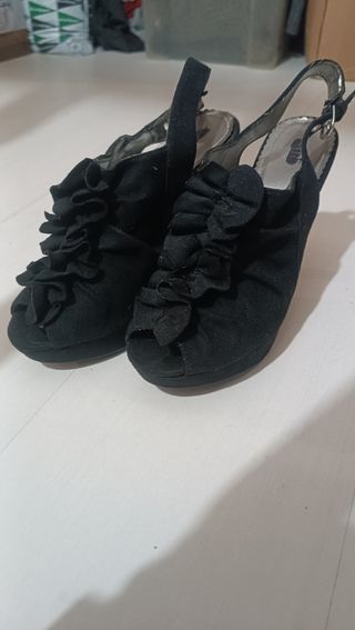Sandalias tacón negras