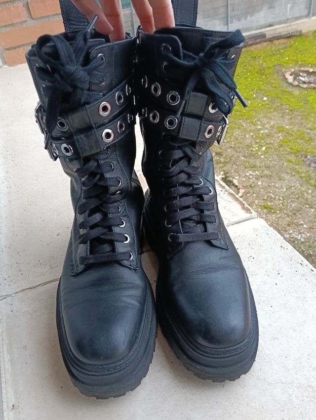 Botas de piel de Zara 