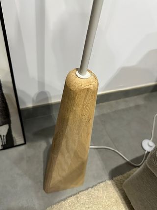 Lámpara de pie madera diseño