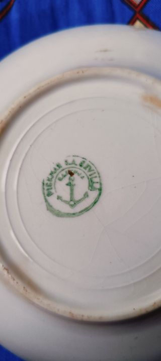 Con mota de oro en sello La Cartuja antiguo