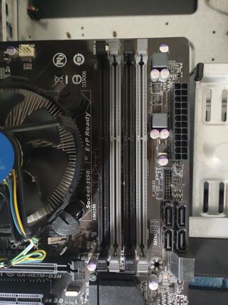 Placas base gigabyte y microprocesador 