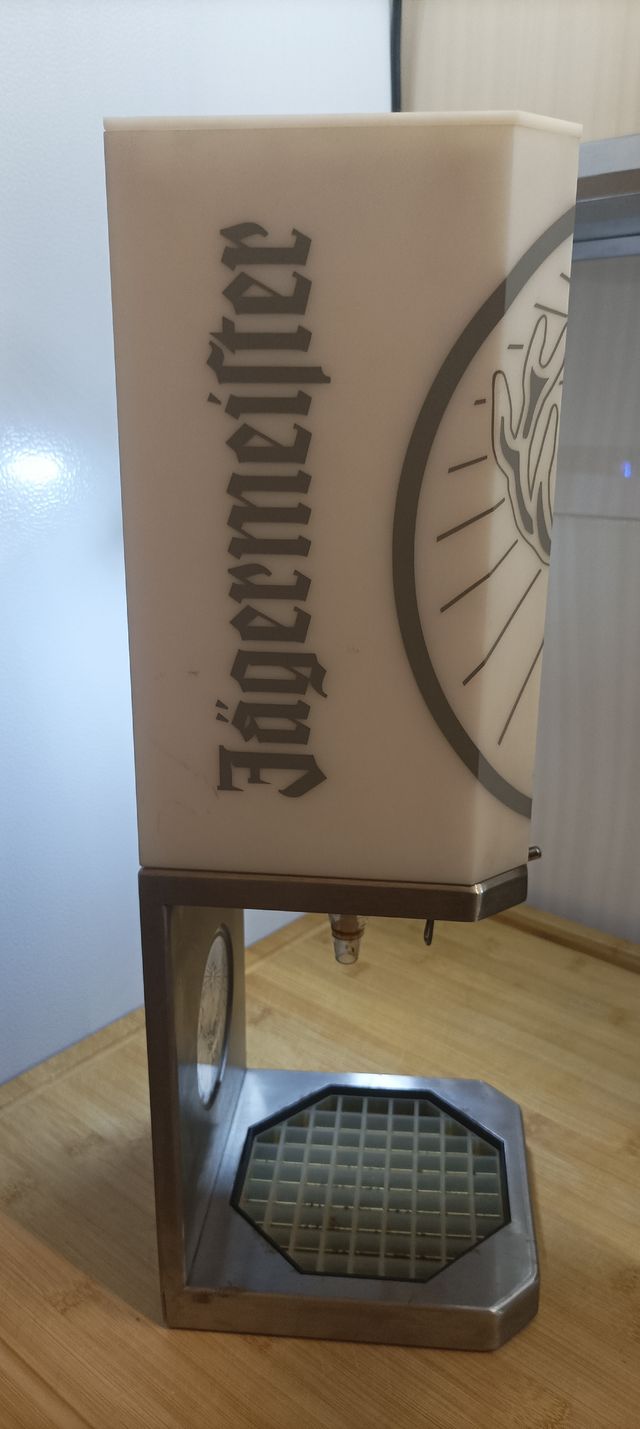PACK JAGERMEISTER TAP MACHINE Y DISPENSADOR MANUAL