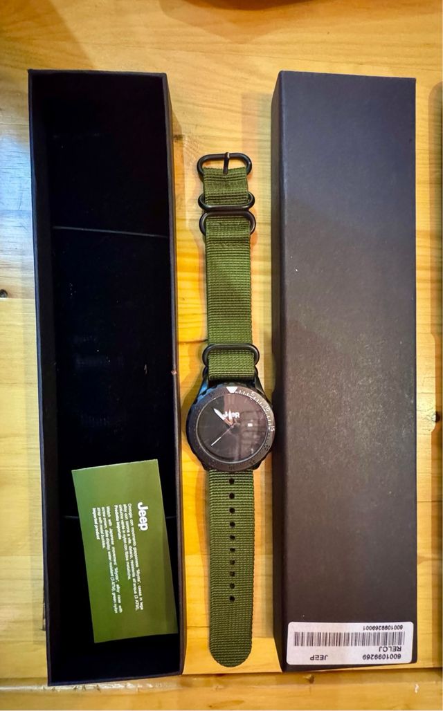reloj jeep