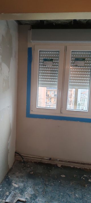 ALBAÑIL Y PINTOR IRÚN Y FRANCIA